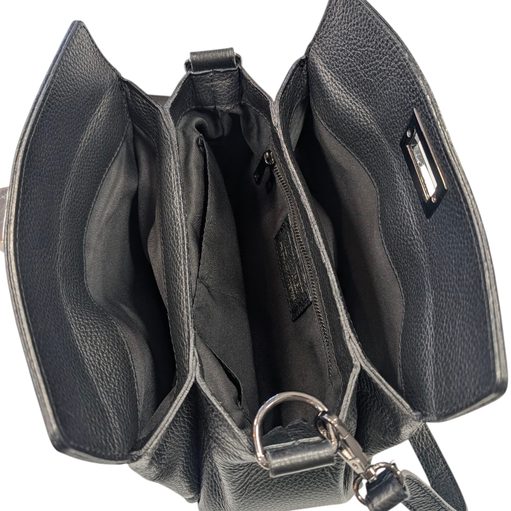 Viola Castellani Italian grain leather crossbody bag W 3 Inside pockets. 11X7x5 - Picture 13 of 16